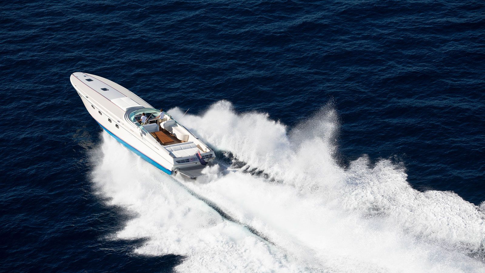 Hammer Test driving Magnum Marine's 50knot superboat
